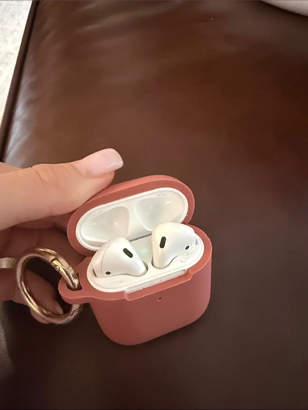 Apple AirPod 2nd Gen with Case